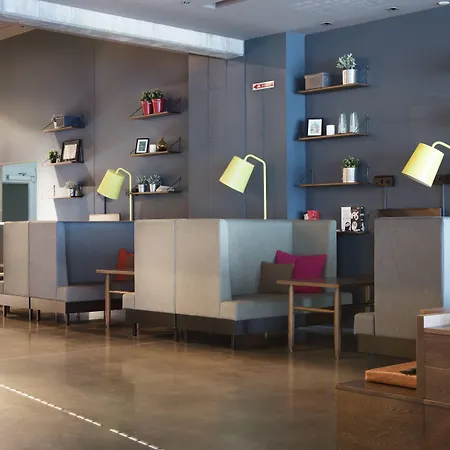 Comfort Square Ξενοδοχείο 4*