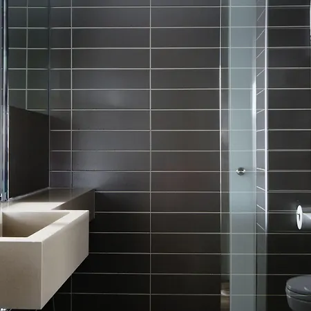 Отель Comfort Square 4*