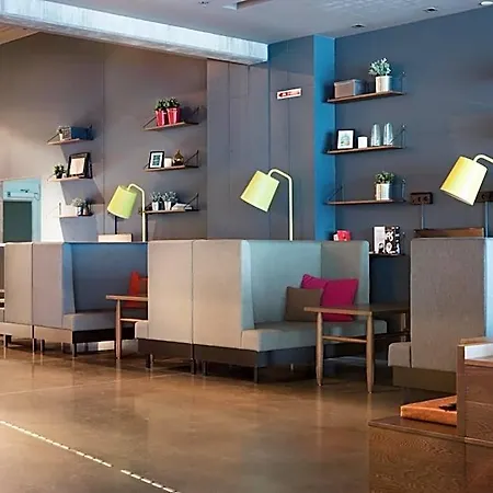 Comfort Square Отель 4*