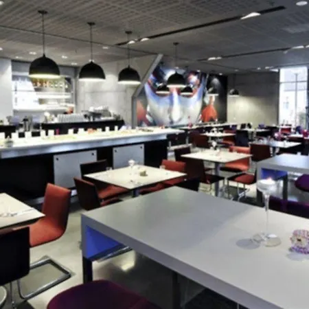 Comfort Square Hotel