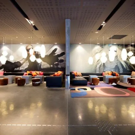 Comfort Square Hotel