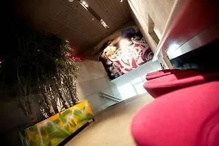 Отель Comfort Square 4*