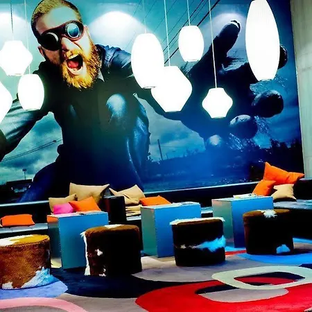 Comfort Square Hotel